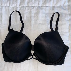 Victoria Secret Miraculous Plunge Bra